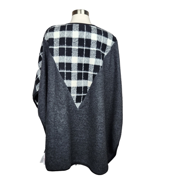 MINKPINK NWT Just Charming Shrug Poncho Gray Plaid OSFA Women's One Size - Picture 4 of 13